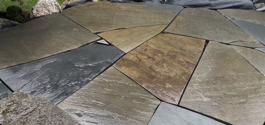 Close-up of tight-fit natural flagstone joints